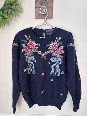Vintage Herman Geist Size M Hand Embroidered Floral Wool Blend Sweater